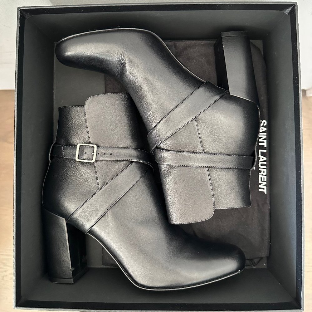 Saint Laurent Black Leather Ankle Boot